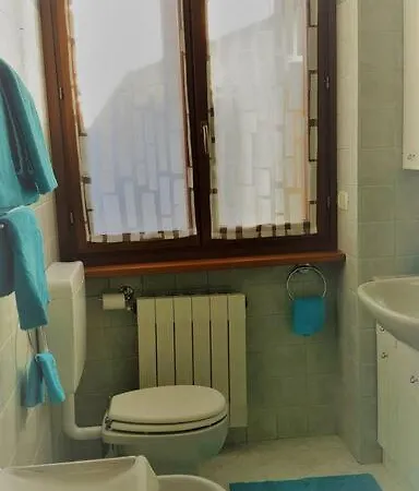 Accogliente Bilocale In Zona - Uso Turistico - Vda - - 0318