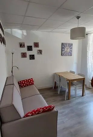 Διαμέρισμα Accogliente Bilocale In Zona - Uso Turistico - Vda - - 0318